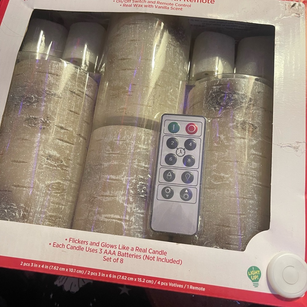 Set of 8 Flameless LED Candles with Remote